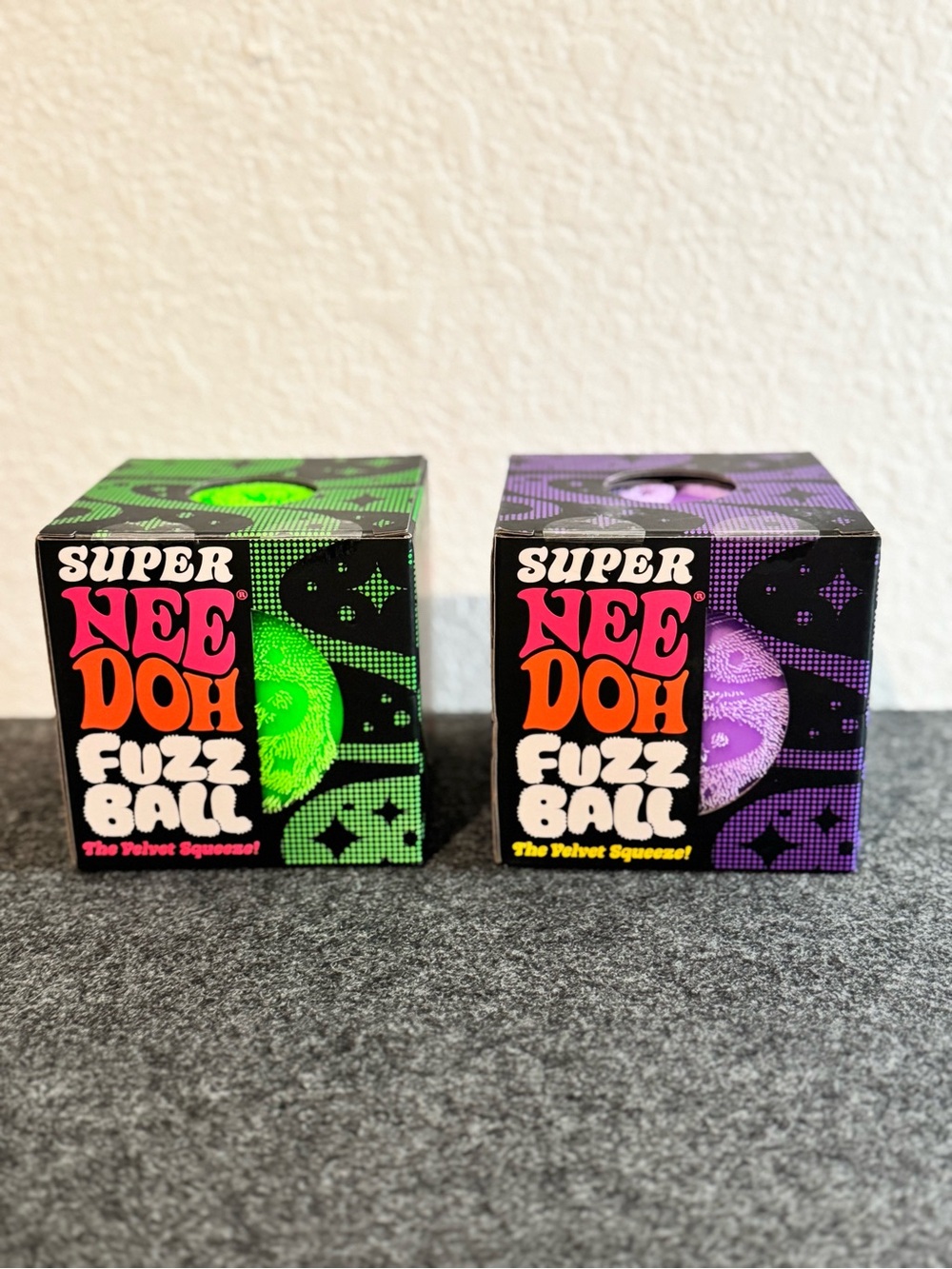Super NeeDoh Fuzz Ball - Green and Purple